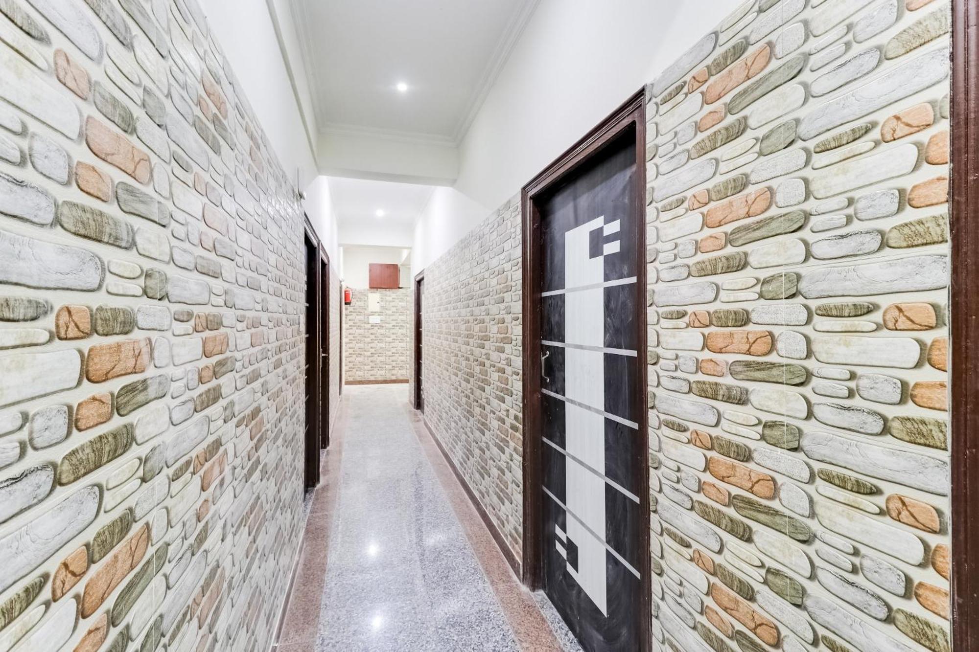 Super Hotel O Rs Inn Gorakhpur Exterior photo