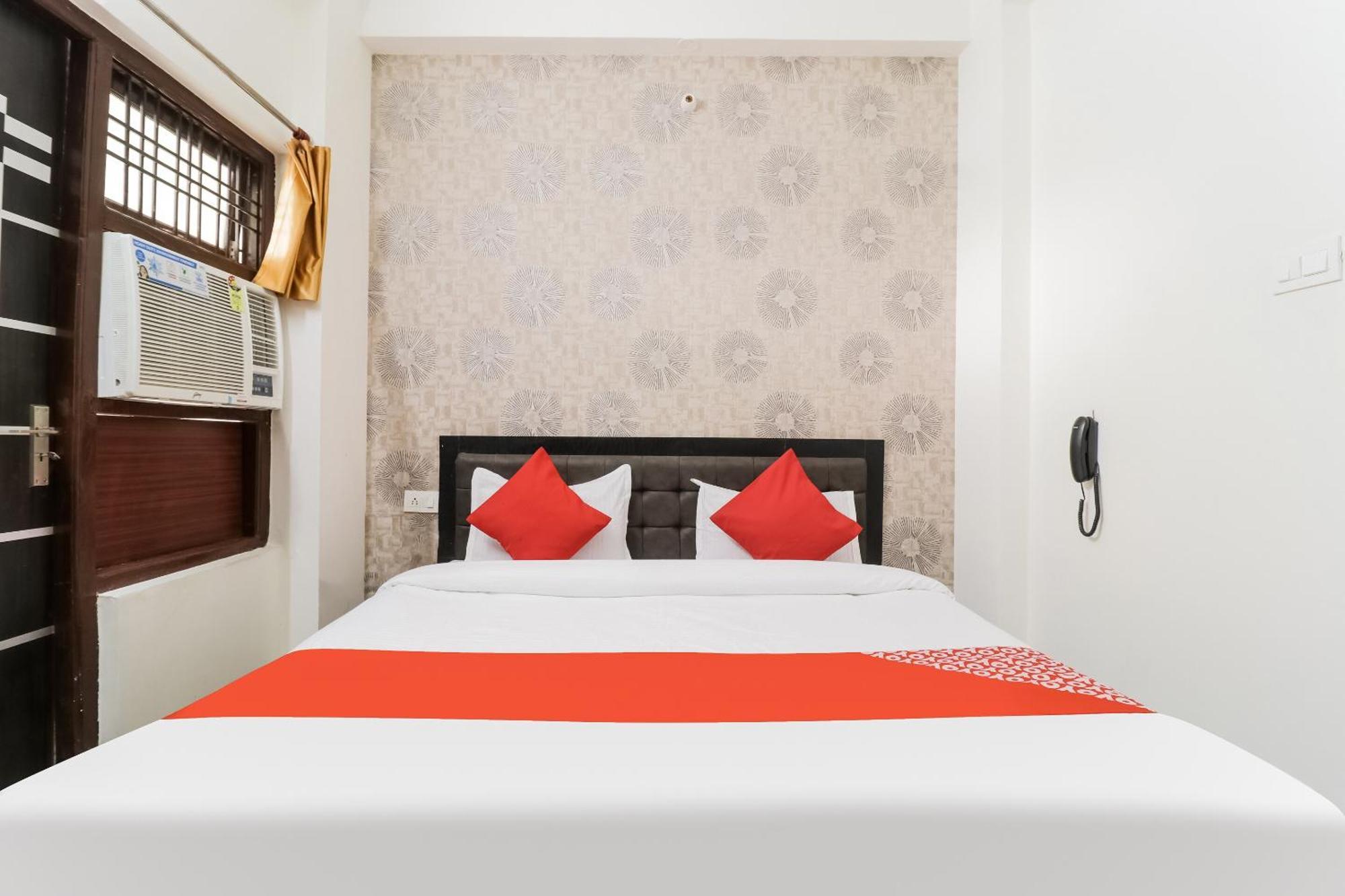 Super Hotel O Rs Inn Gorakhpur Exterior photo